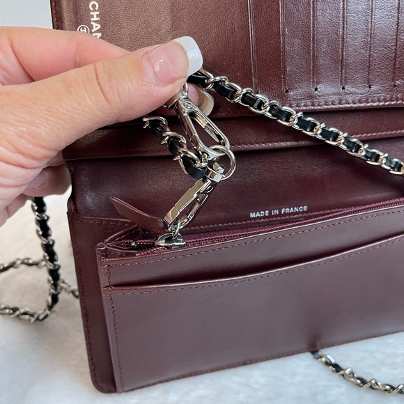 COPY - CHANEL CC QUILTED LAMBSKIN BIFOLD WALLET ON A CHAIN - Picture 12 of 16